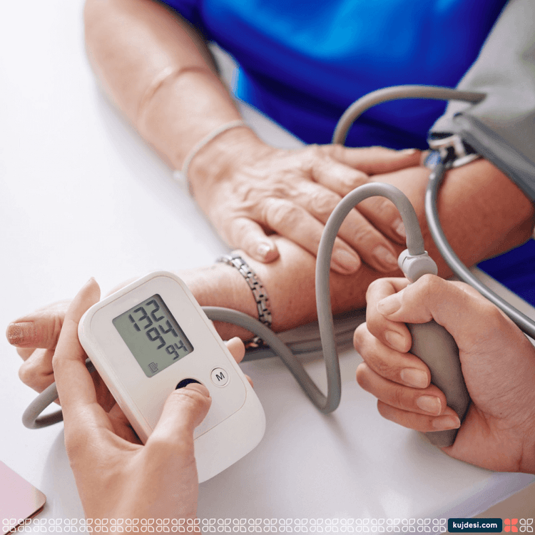 Cfarë është shtypja e lartë e gjakut (hipertensioni), pse është e rrezikshme, dhe si mund të trajtohet?