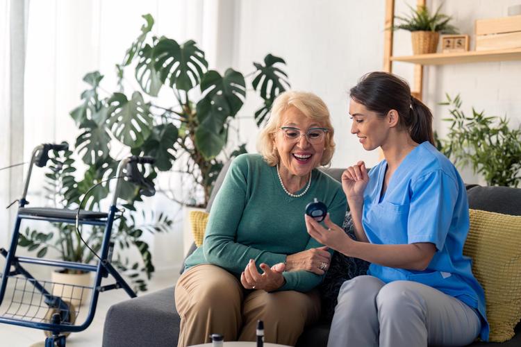 Shërbime Shtëpiake për të Moshuarit – Si në Norvegji!